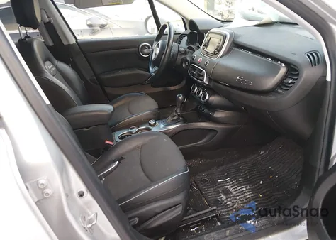 2016 Fiat 500X Trekking z USA, uszkodzony, nr VIN ZFBCFYCT0GP376315